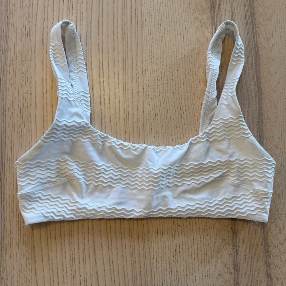 Aerie White Wave-Textured Bikini Top